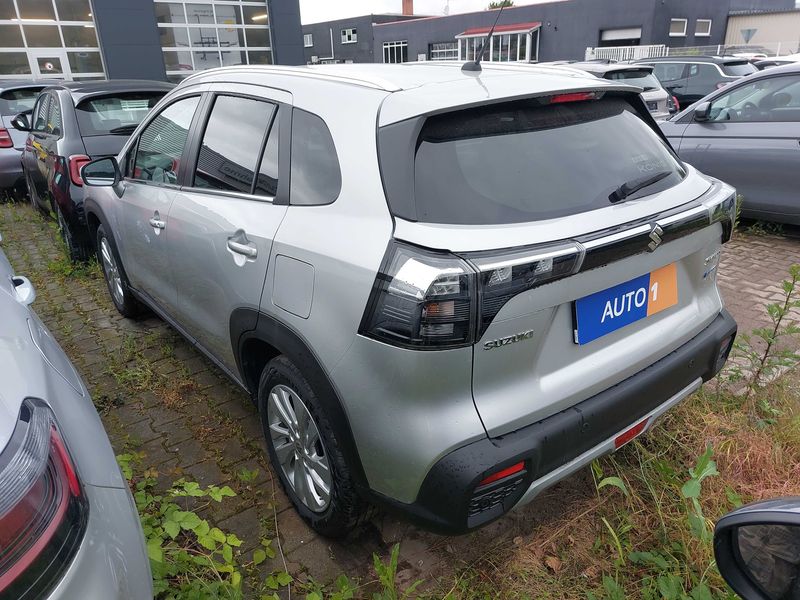 Suzuki S-Cross 1.5 Dualjet Hybrid Comfort — zdjęcie 3