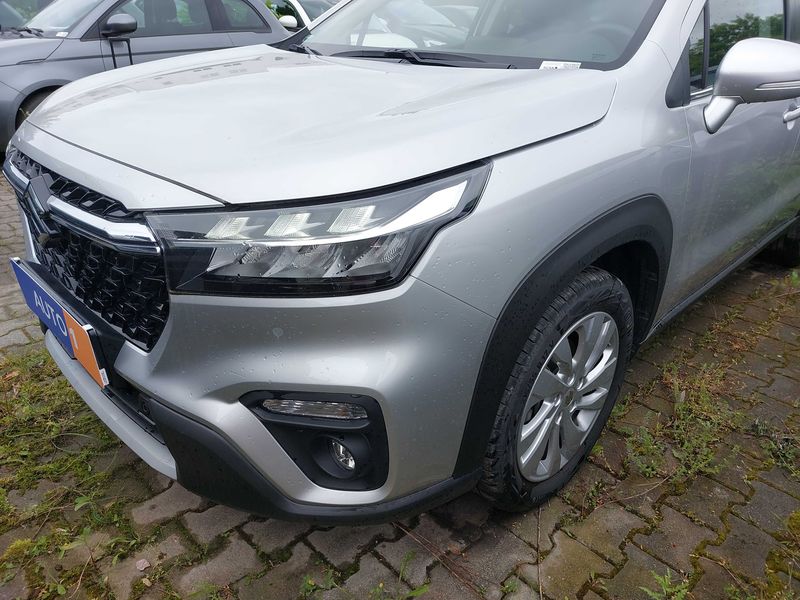 Suzuki S-Cross 1.5 Dualjet Hybrid Comfort — zdjęcie 2