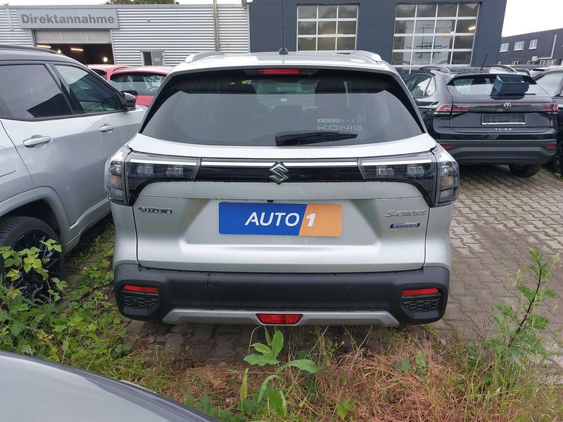Suzuki S-Cross 1.5 Dualjet Hybrid Comfort — zdjęcie 4