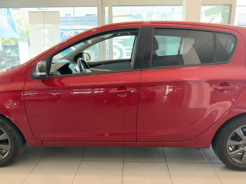 Hyundai i20 1.2 Classic 2015 – снимка 4