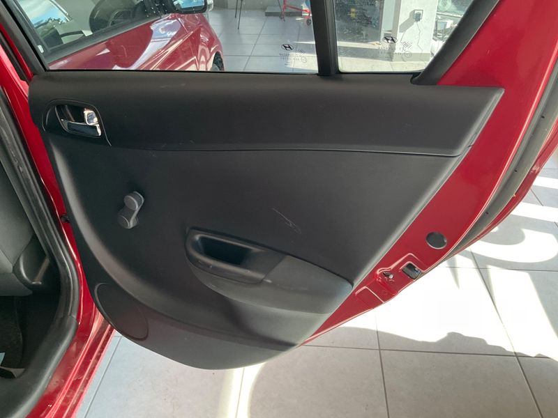 Hyundai i20 1.2 Classic 2015 – снимка 28