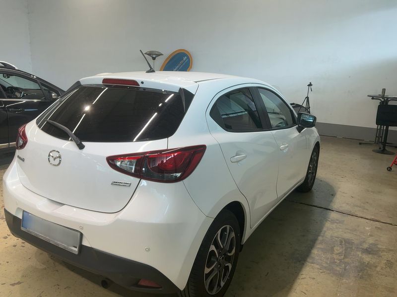 Mazda 2 1.5 Nakama — zdjęcie 6