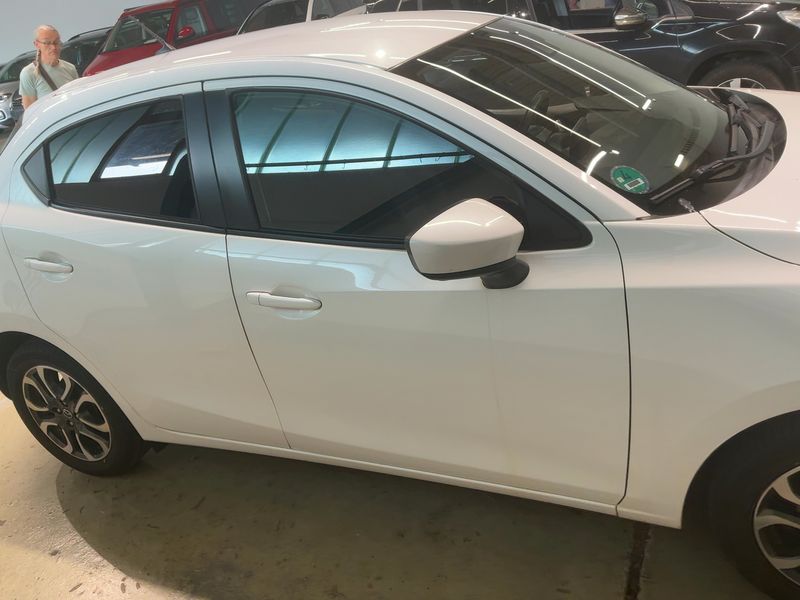 Mazda 2 1.5 Nakama — zdjęcie 7