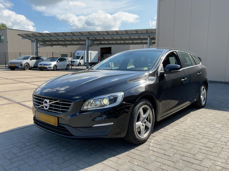 Volvo V60 2.0 D2 Momentum