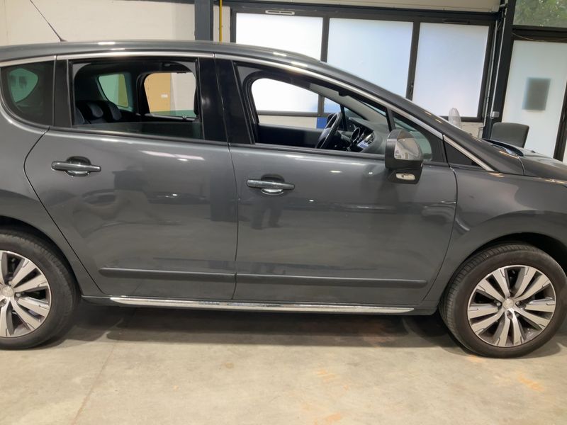 Peugeot 3008 1.6 HDi Allure — zdjęcie 7