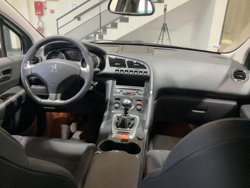 Peugeot 3008 1.6 HDi Allure — zdjęcie 12