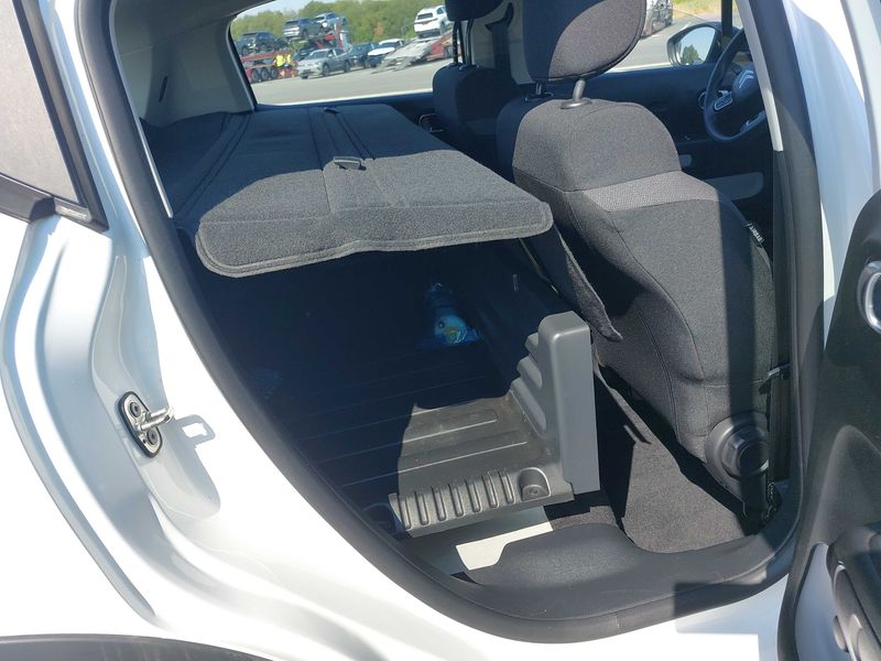Citroen C3 1.5 Blue-HDi Société Feel 2021 – снимка 13
