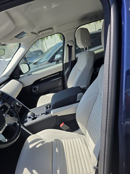 Land Rover Discovery 5 D250 Mild-Hybrid HSE Dynamic AWD — zdjęcie 10