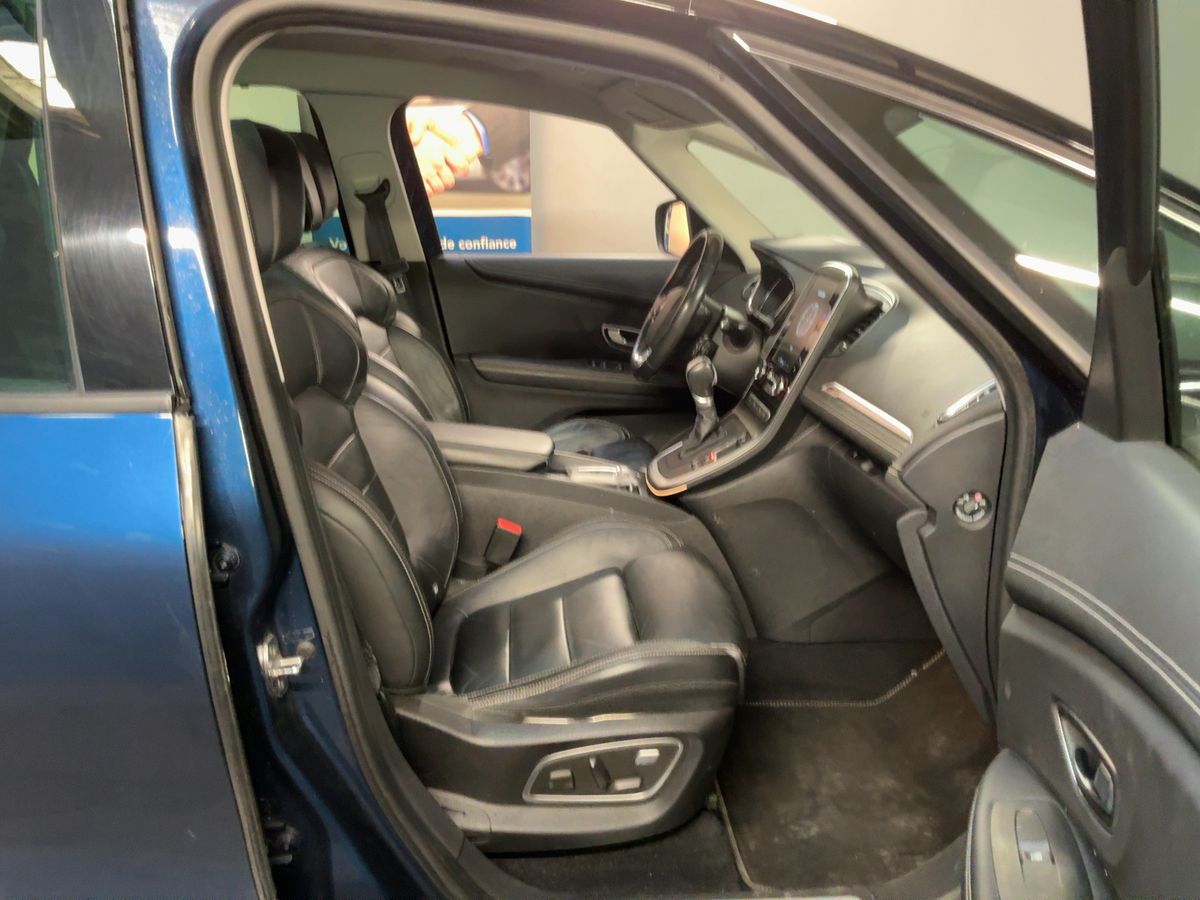 Renault Scenic 2020 — photo 17