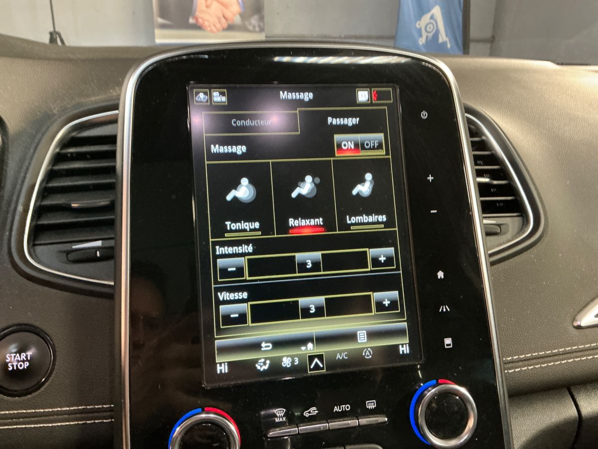 Renault Scenic 2020 — photo 28
