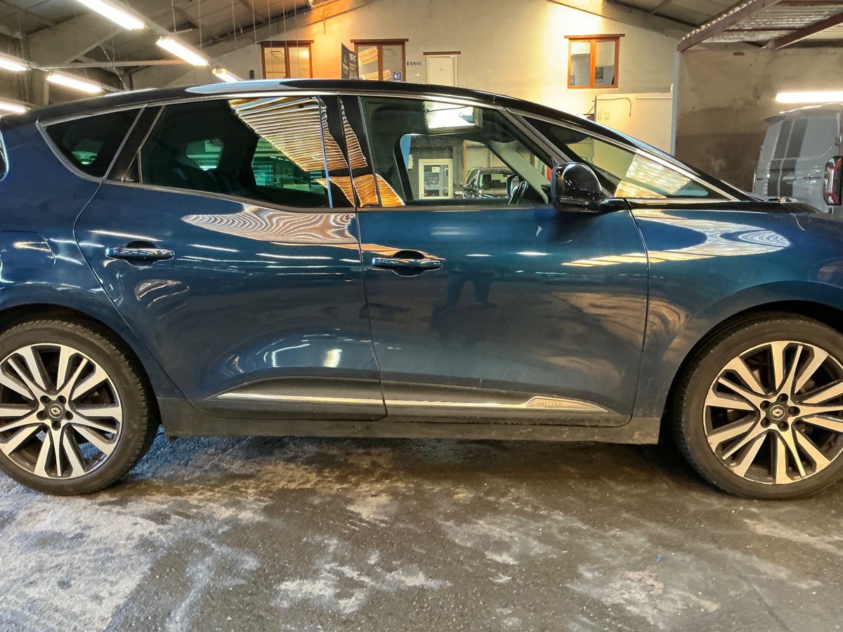 Renault Scenic 2020 — photo 11