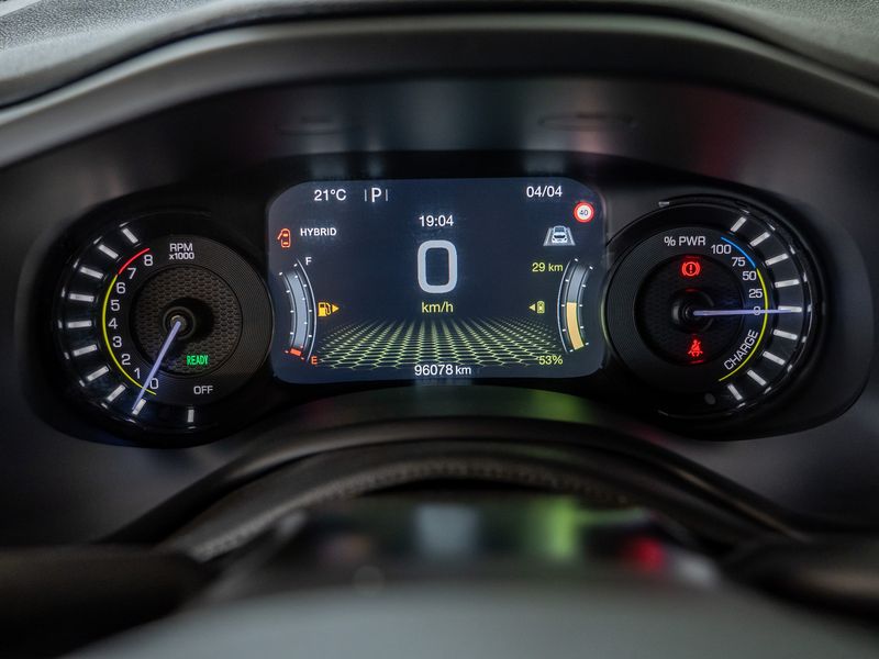Jeep Renegade 1.3 T4 4xe Plug-in Hybrid Limited — zdjęcie 12