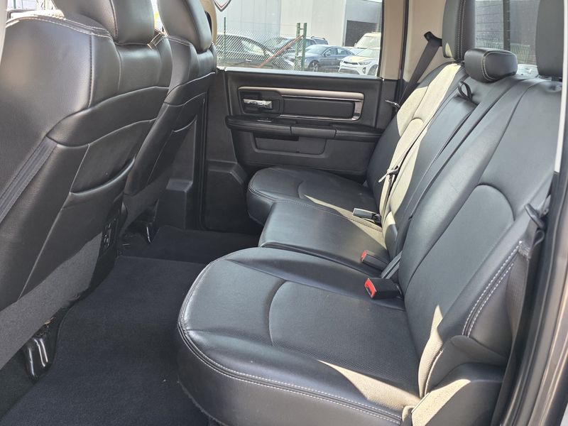 Dodge Ram 1500 5.7 V8 4x4 — zdjęcie 14