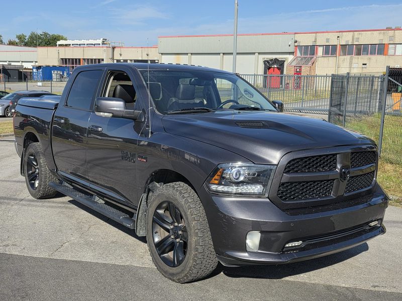 Dodge Ram 1500 5.7 V8 4x4 — zdjęcie 6