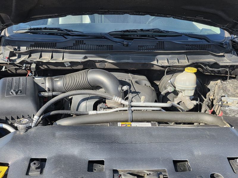 Dodge Ram 1500 5.7 V8 4x4 — zdjęcie 8