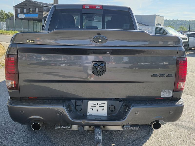 Dodge Ram 1500 5.7 V8 4x4 — zdjęcie 4