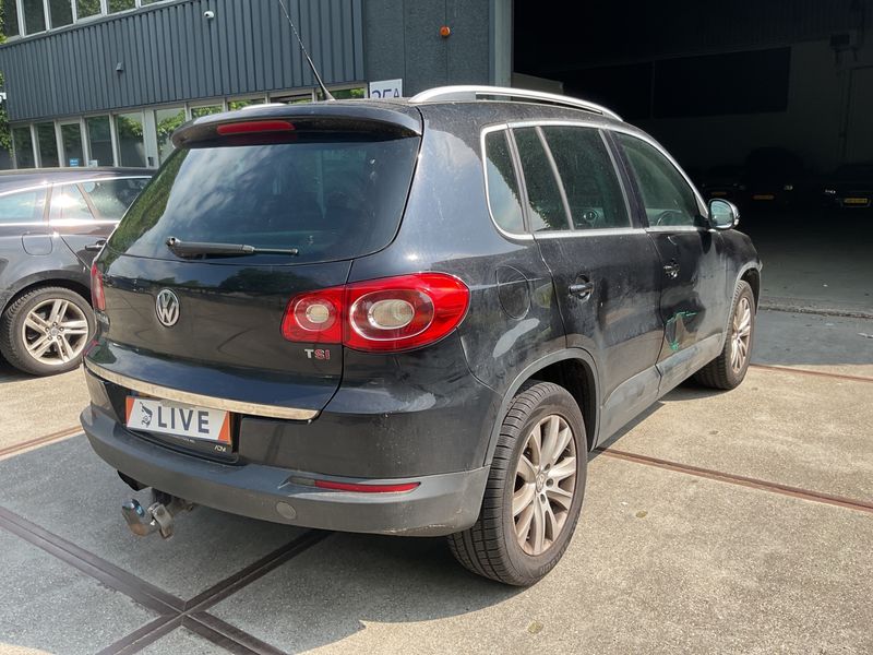 Volkswagen Tiguan 1.4 TSI Sport & Style 4Motion — zdjęcie 2