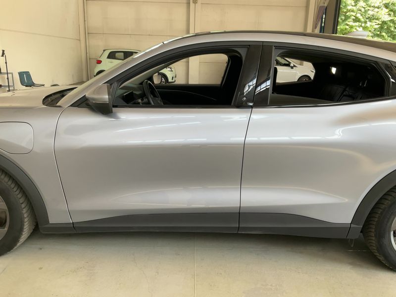 Ford Mustang Mach-E electric drive 216 kW — zdjęcie 4