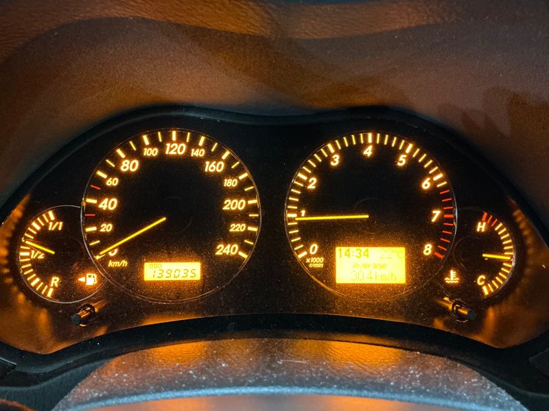 Toyota Avensis 1.8 C Liftback — zdjęcie 4