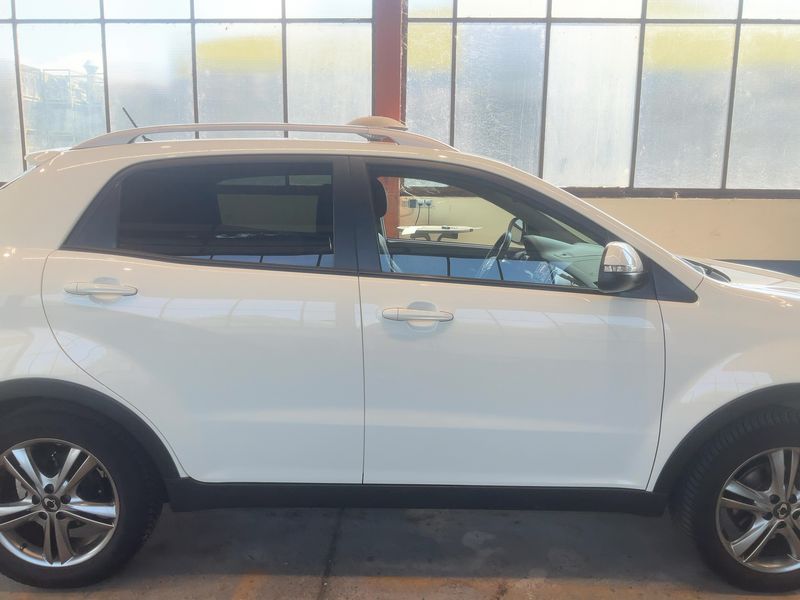 Ssangyong Korando 2.0 TD Sapphire 4x4 2014 – снимка 10