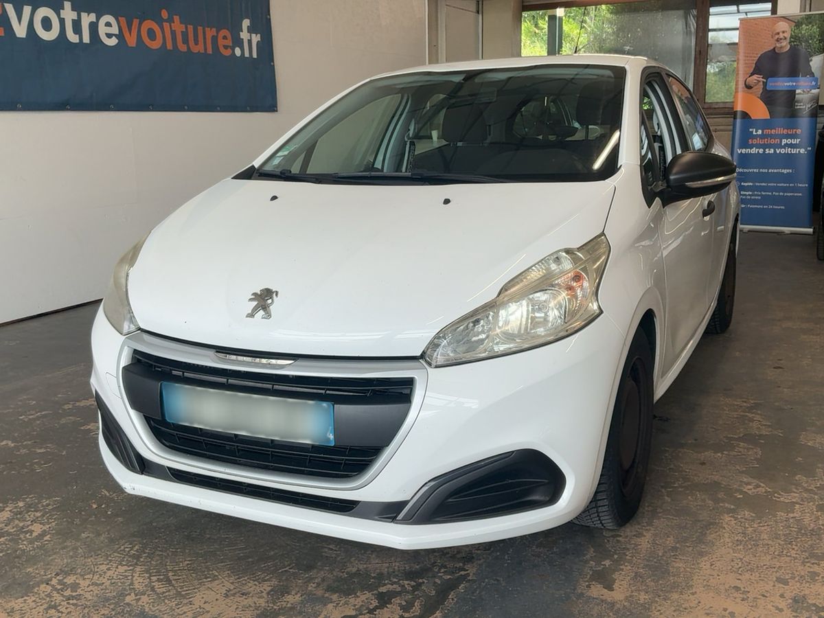 Peugeot 208 2015 — photo 1