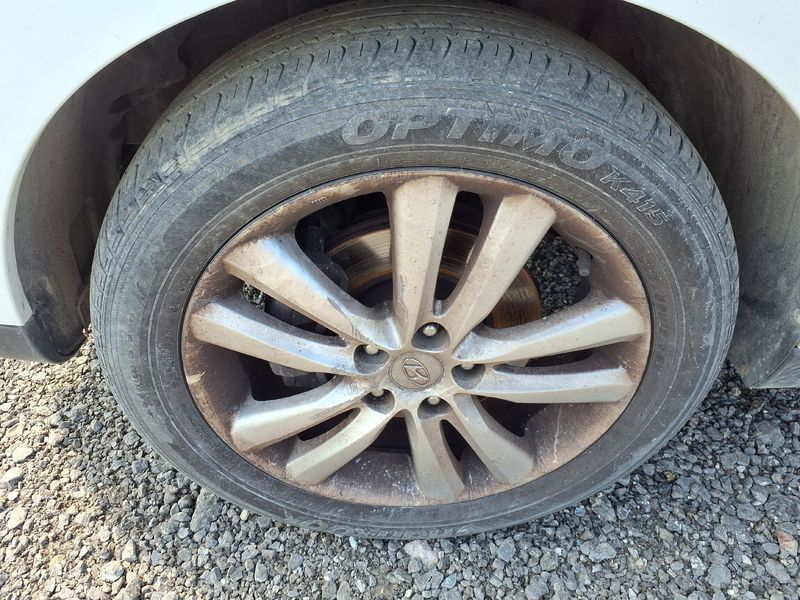 Hyundai ix35 2.0 CRDi Style AWD 2010 – снимка 3