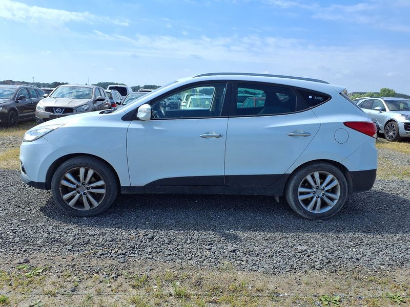 Hyundai ix35 2.0 CRDi Style AWD 2010 – снимка 4