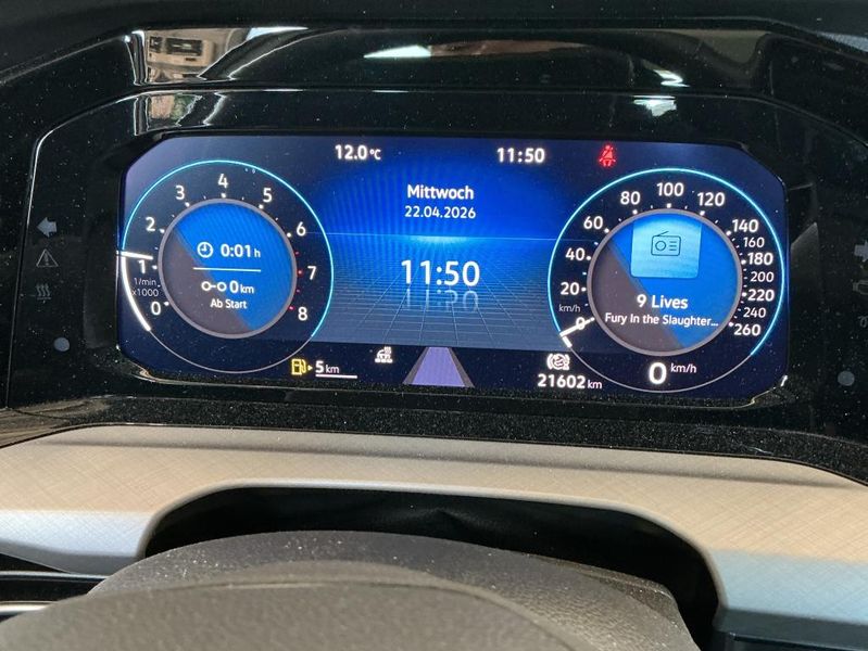 Volkswagen Golf VIII 1.0 TSI Life — zdjęcie 11