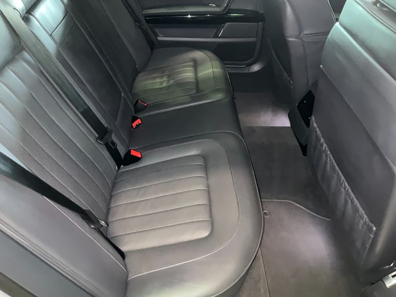 Volkswagen Phaeton 3.0 V6 TDI 4Motion — zdjęcie 14
