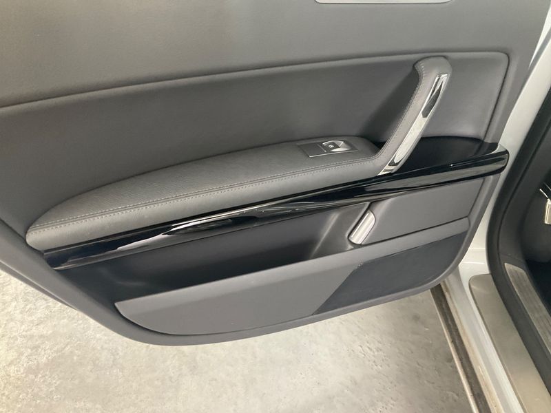 Volkswagen Phaeton 3.0 V6 TDI 4Motion 2015 – снимка 30