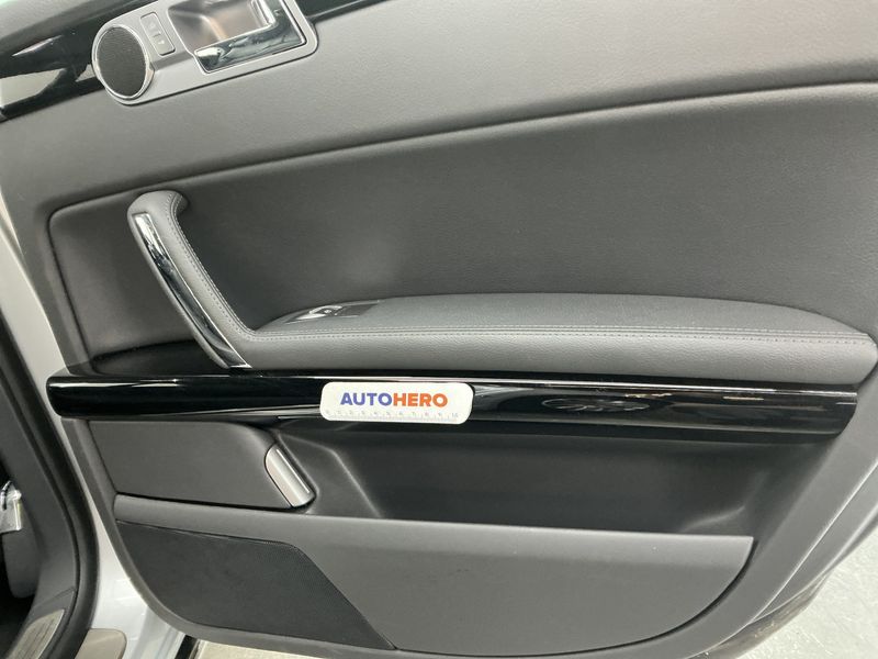 Volkswagen Phaeton 3.0 V6 TDI 4Motion 2015 – снимка 37