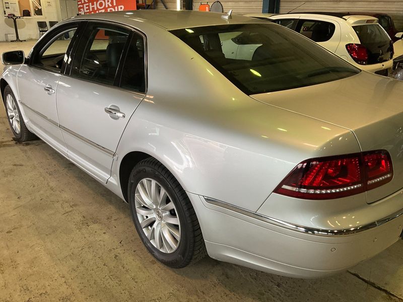 Volkswagen Phaeton 3.0 V6 TDI 4Motion — zdjęcie 3