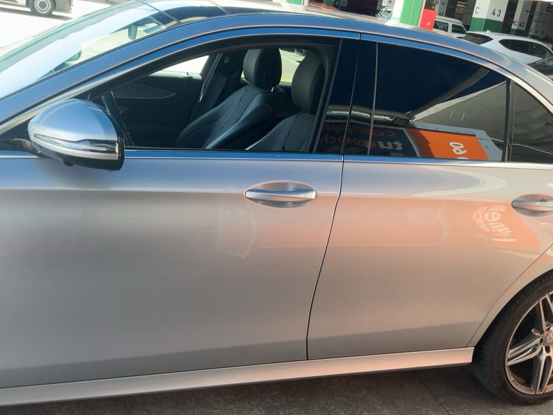 Mercedes-Benz E-Klasse E 220 d AMG Line — zdjęcie 4