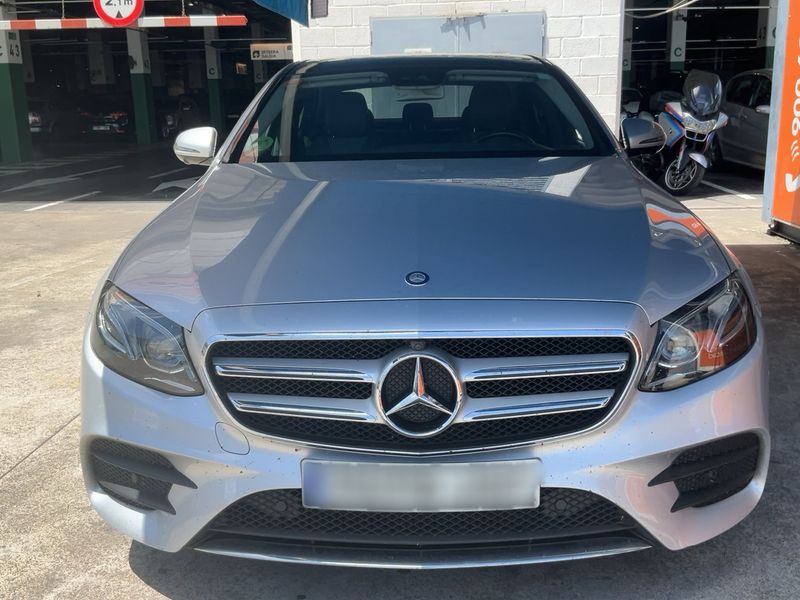 Mercedes-Benz E-Klasse E 220 d AMG Line — zdjęcie 9