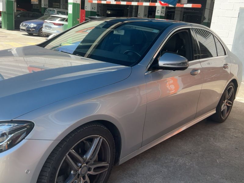 Mercedes-Benz E-Klasse E 220 d AMG Line — zdjęcie 2