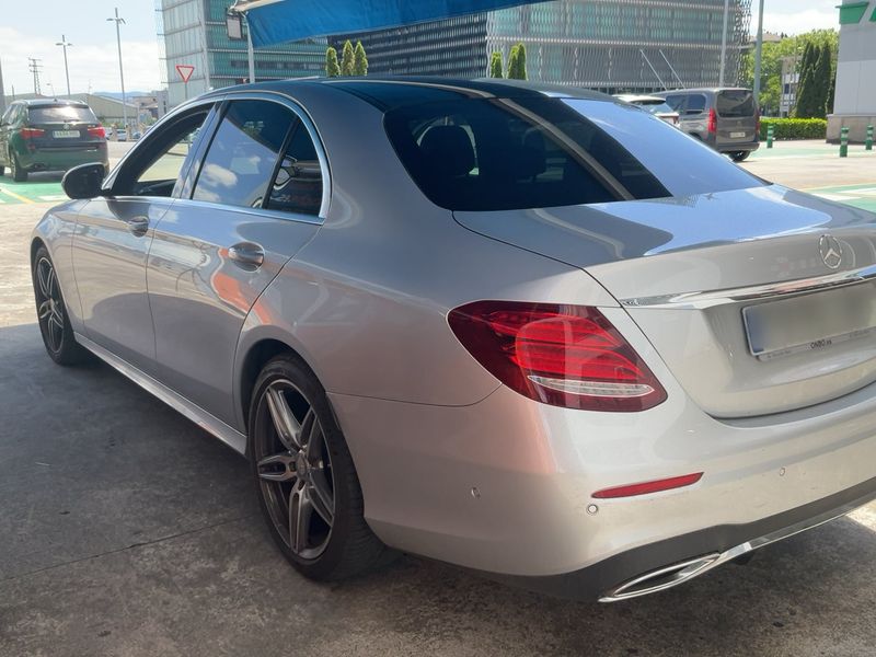 Mercedes-Benz E-Klasse E 220 d AMG Line — zdjęcie 3
