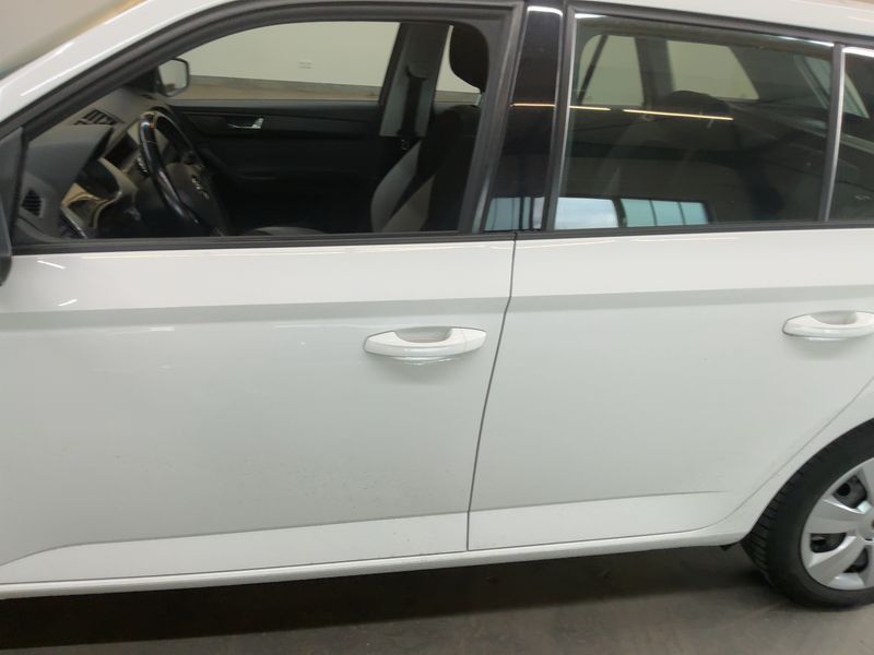 Skoda Fabia 1.0 TSI Ambition 2017 – снимка 4