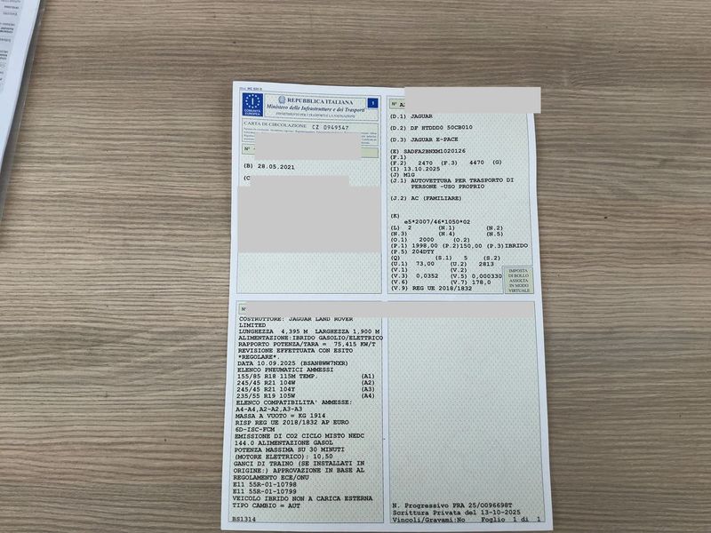 Jaguar E-Pace D200 Mild-Hybrid SE AWD — zdjęcie 15