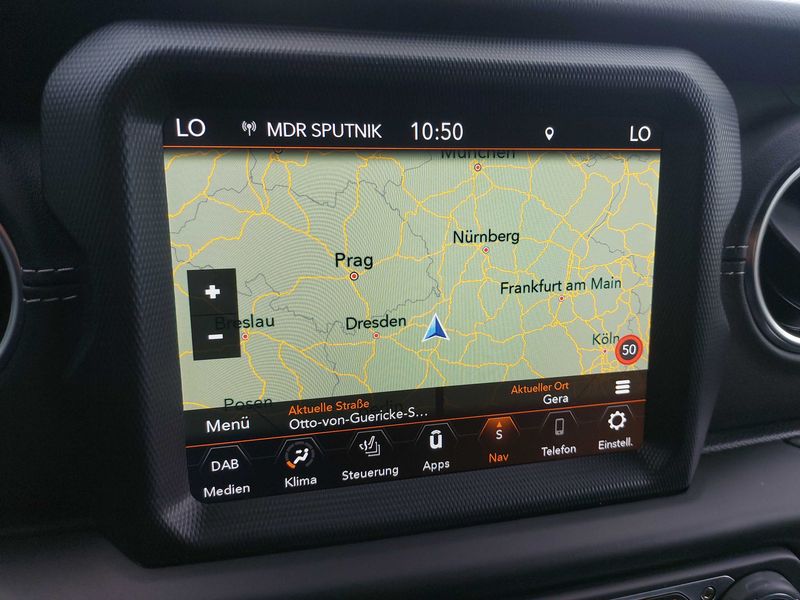 Jeep Wrangler Unlimited 2.0 4xe Plug-in Hybrid Sahara — zdjęcie 13