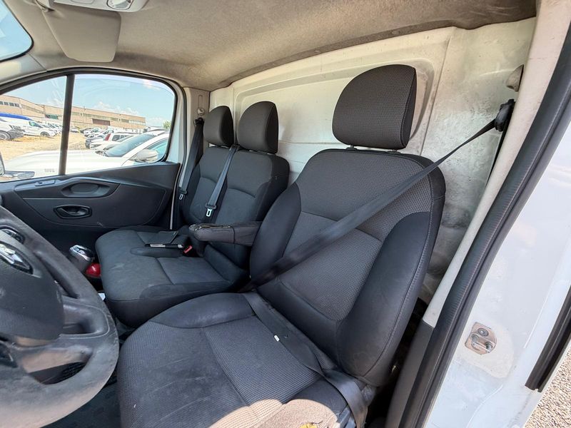 Renault Trafic 2.0 dCi L1H1 2,8t Komfort — zdjęcie 10