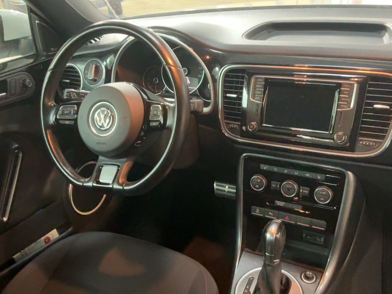 Volkswagen Beetle 1.2 TSI Sound BlueMotion Tech — zdjęcie 12