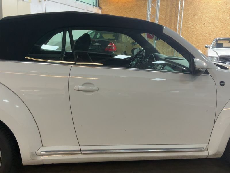 Volkswagen Beetle 1.2 TSI Sound BlueMotion Tech — zdjęcie 7