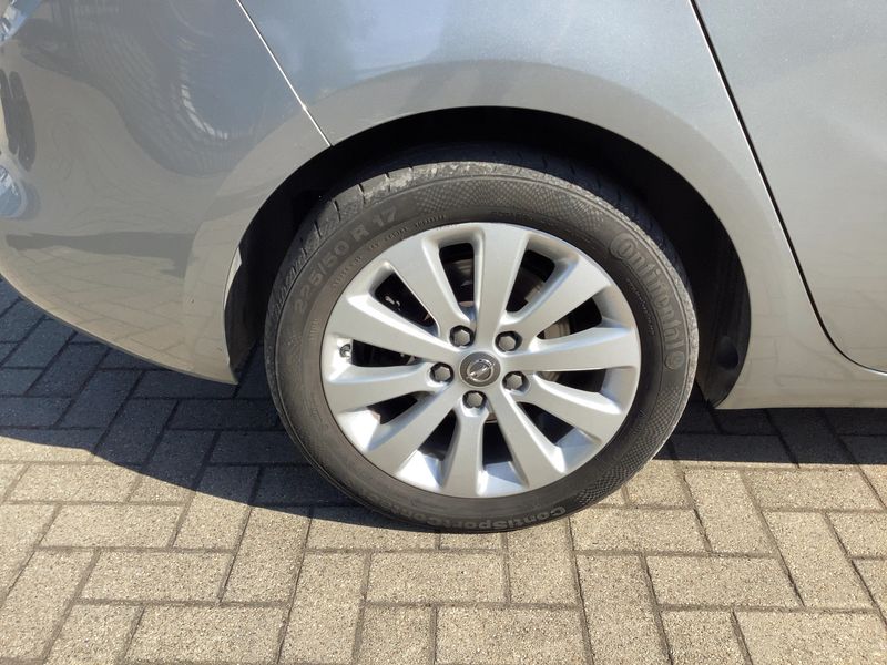 Opel Zafira Tourer 2.0 CDTI Innovation 2016 – снимка 9