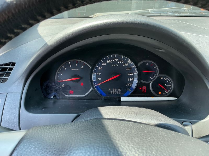 Mitsubishi Grandis 2.0 DI-D Intense 2008 – снимка 4