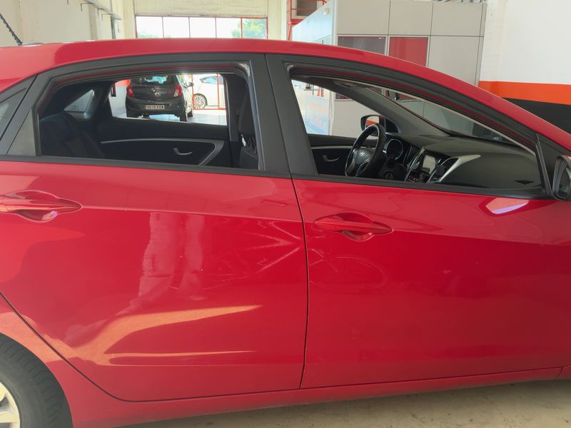 Hyundai i30 1.6 CRDi Go! 2015 – снимка 10