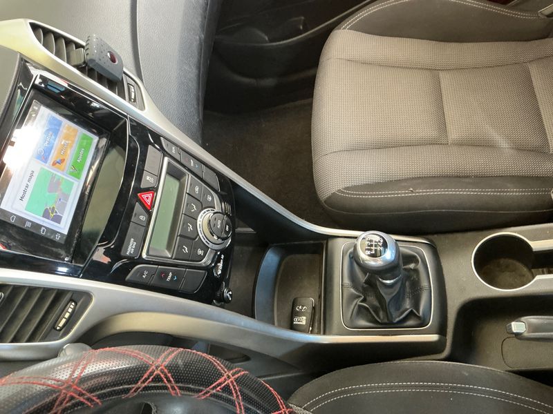 Hyundai i30 1.6 CRDi Go! 2015 – снимка 37