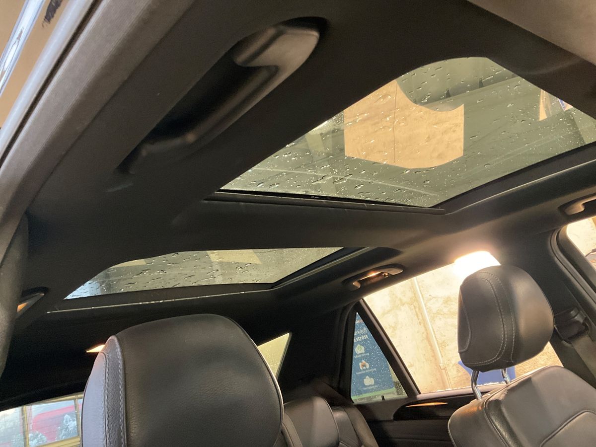 Mercedes-Benz GLE-Klasse 2017 — photo 35