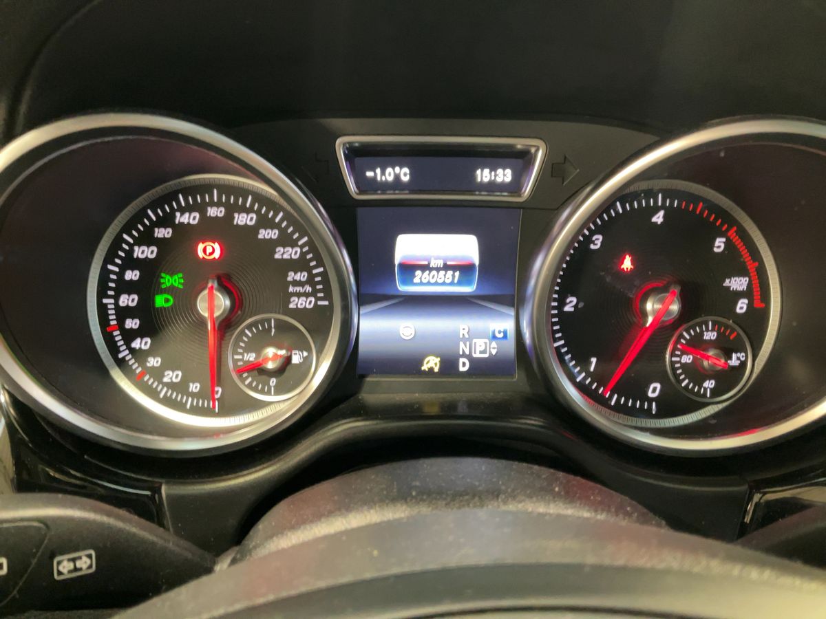 Mercedes-Benz GLE-Klasse 2017 — photo 19