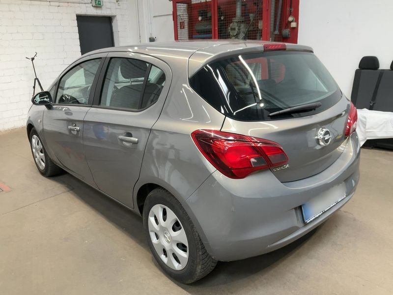 Opel Corsa 1.4 Edition — zdjęcie 3
