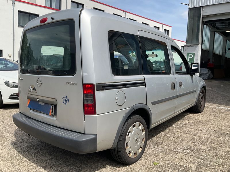 Opel Combo 1.7 CDTI Edition — zdjęcie 2